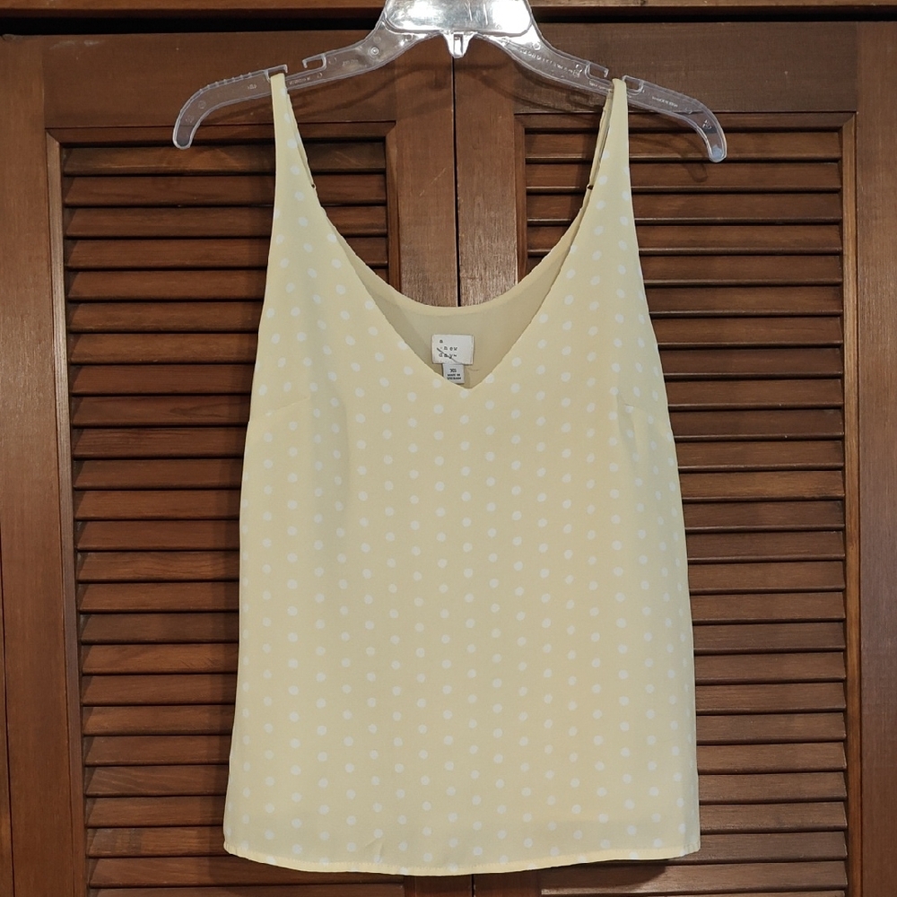 NWIT A New Day Cream Sleeveless Camisole Top